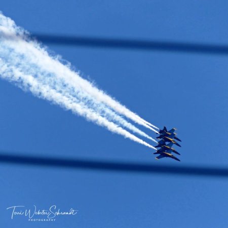 Blue Angels beween the lines