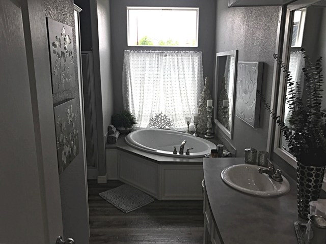 Mfg Home Master Bath
