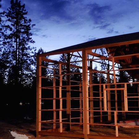 construction on polebarn