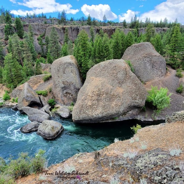 Bowl and Pitcher Rocks