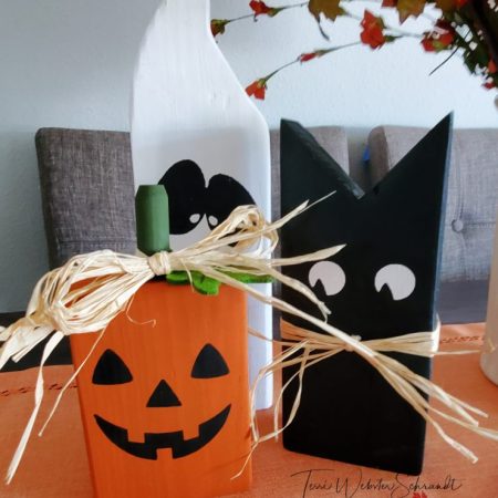 Wood block Halloween decor