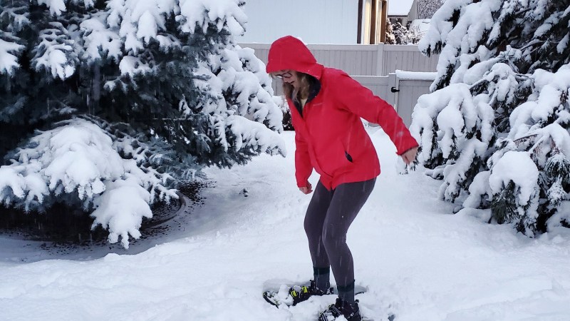 walking in snowshoes