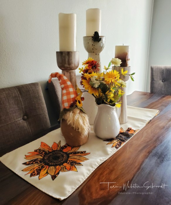autumn decor dining table