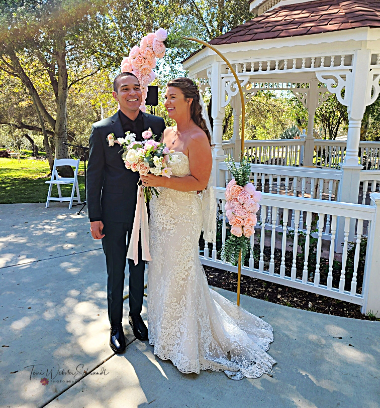 #WordlessWednesday: Wedded Bliss&nbsp;Begins