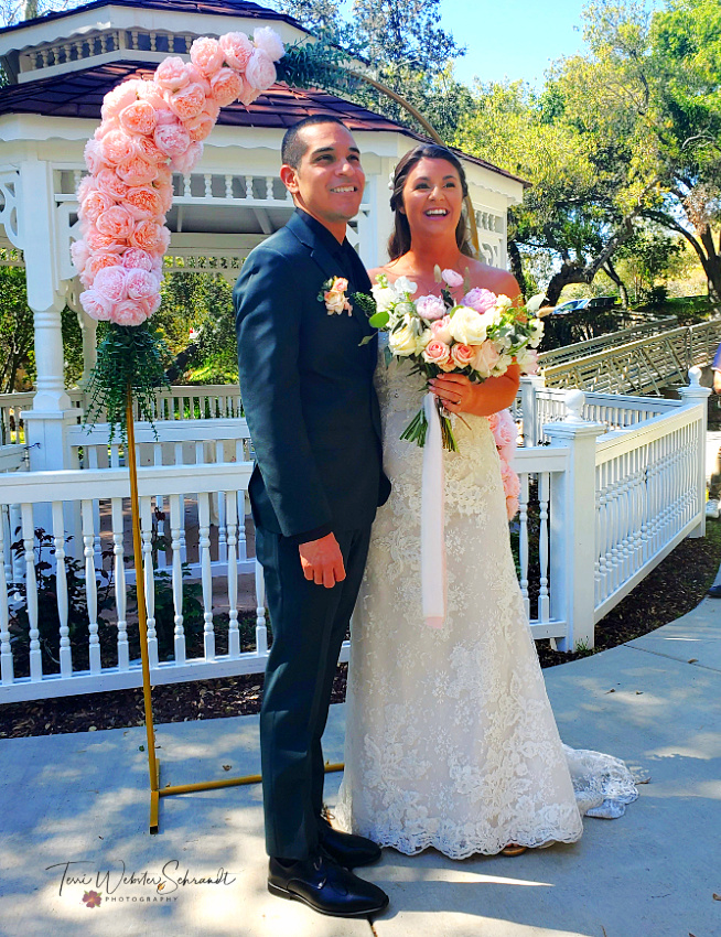 #WordlessWednesday: Wedding Gallery,&nbsp;Finally!