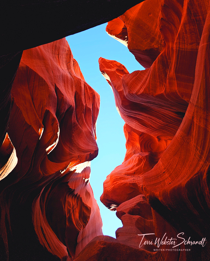 No Words Necessary for These #WordlessWednesday Images of Antelope&nbsp;Canyon
