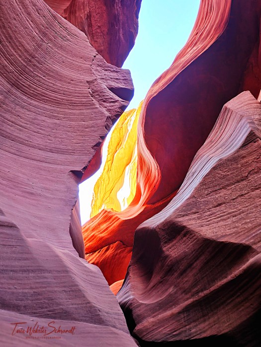 Wavy sandstone Antelope Canyon