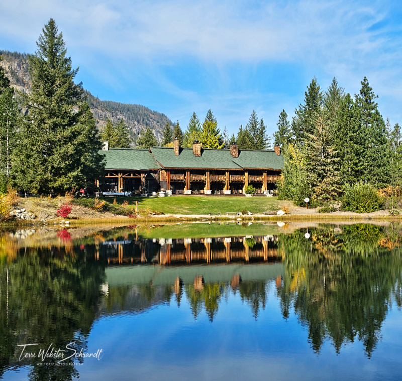 Wordless Wednesday: Looking Back on an Autumn Wedding&nbsp;Weekend