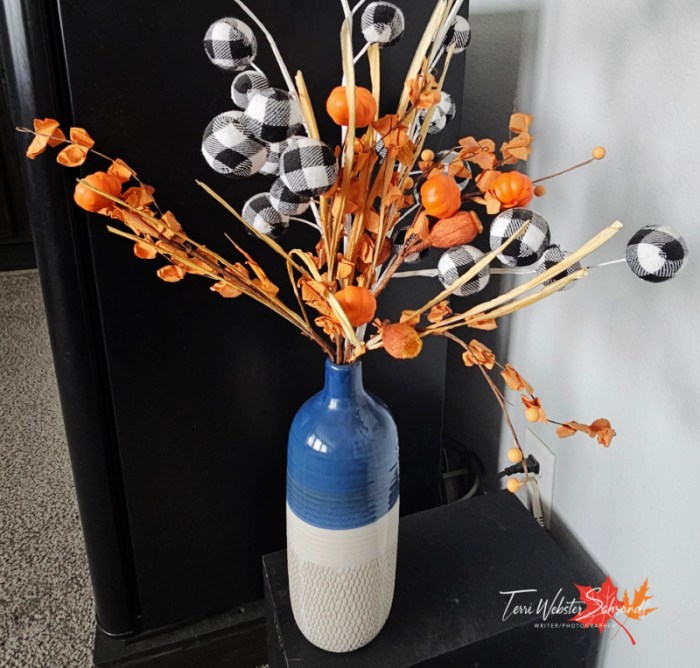 black seasonal decor