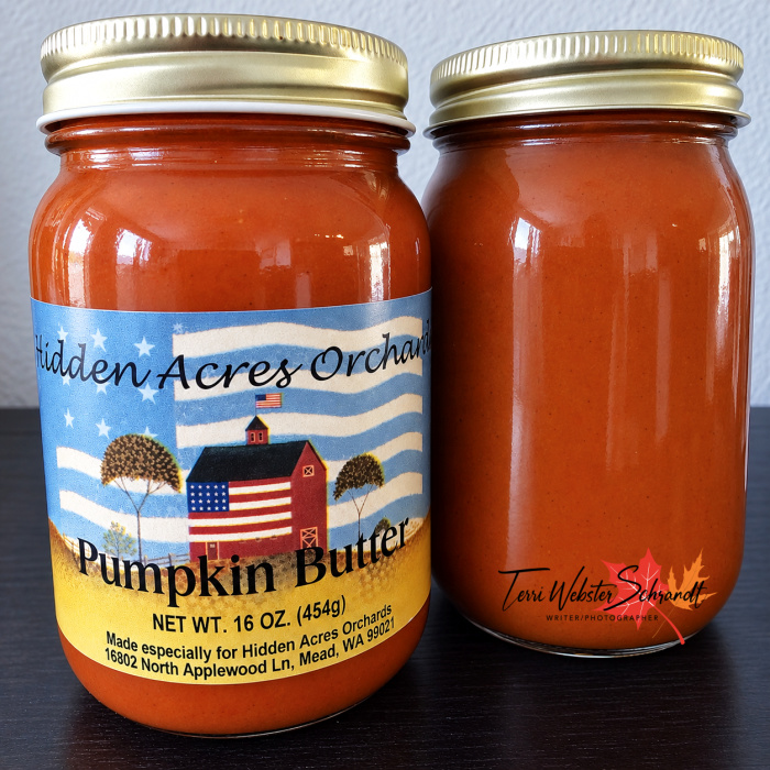 jars of pumpkin butter